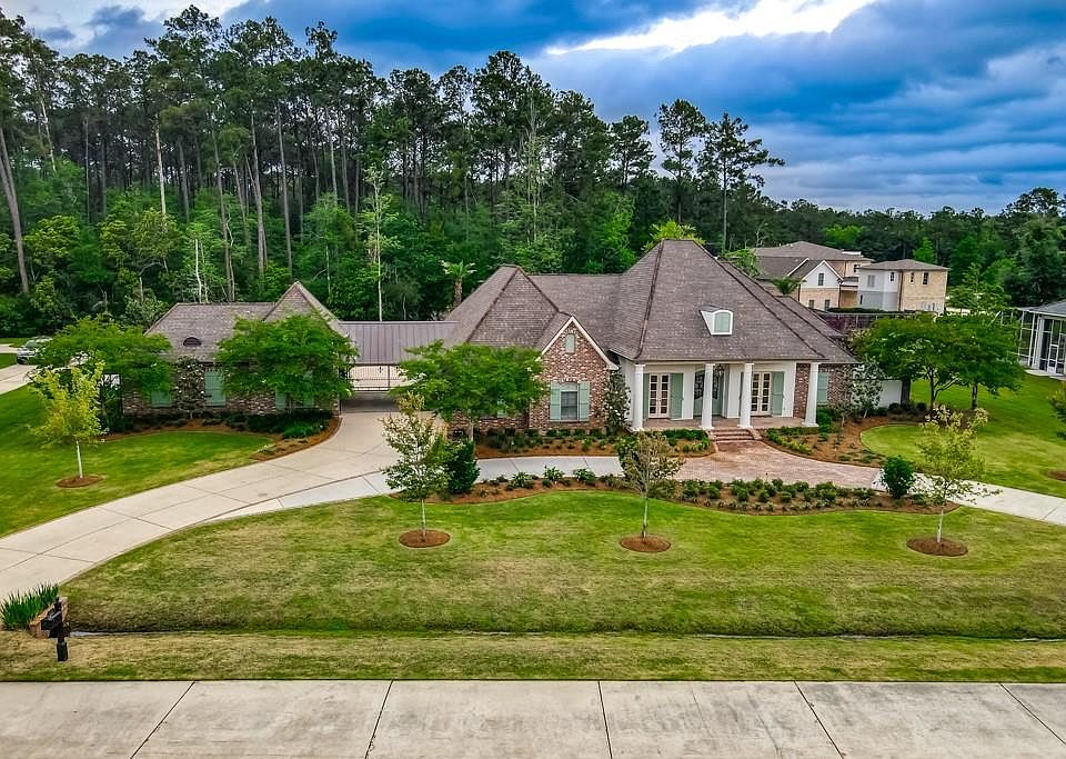1st image of 304 Heritage Oaks Dr