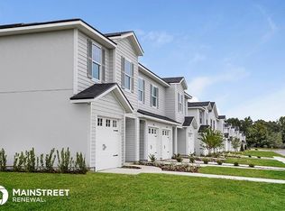 8221 Rigel Ct, Atlantic Beach, FL 32233