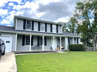 330 S 15th St, Purcellville, VA 20132