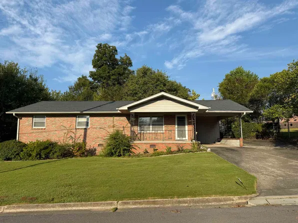 913 Nunnelley Ave SW, Cullman, AL 35055