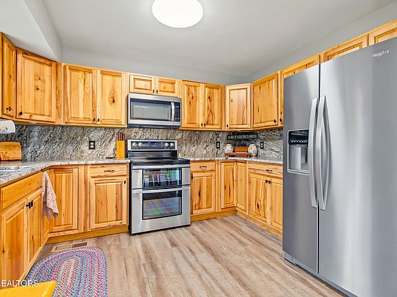2nd image of 351 Deer Ridge Dr