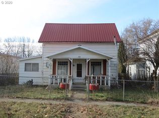 414 E Van Buren St, Athena, OR 97813