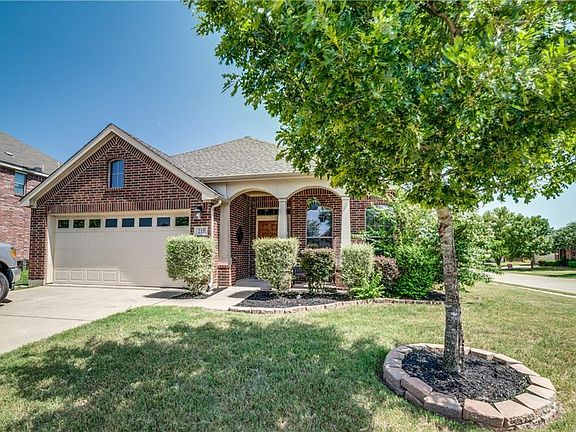 4th image of 215 Bison Meadow Dr