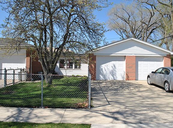 2nd image of 4601 N Oriole Ave