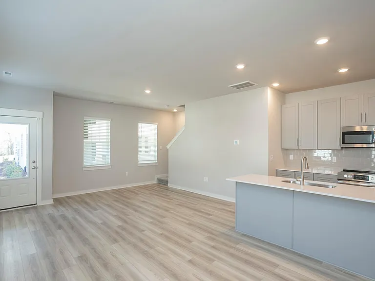 4524 Ropha Ct — Photo 12