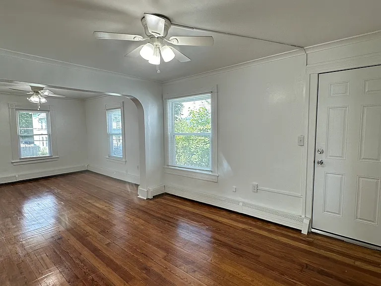 35 Maud St #2 — Photo 5