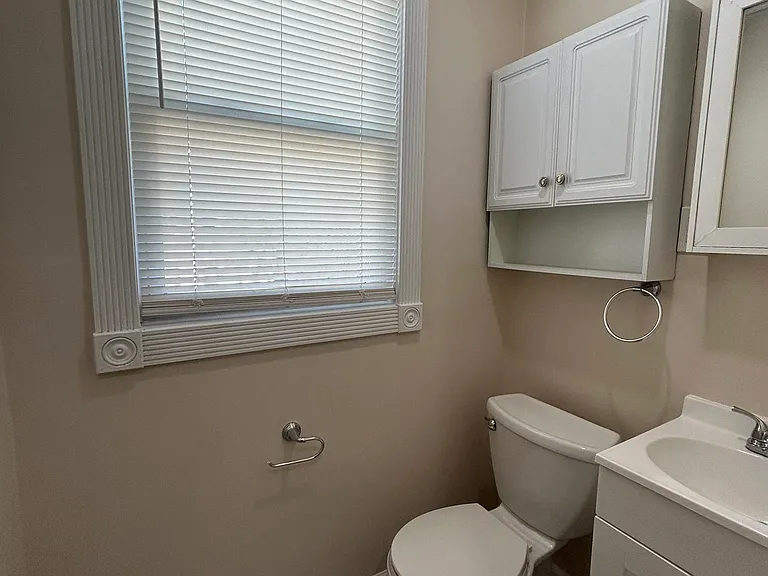 345 Earle St #2 — Photo 23