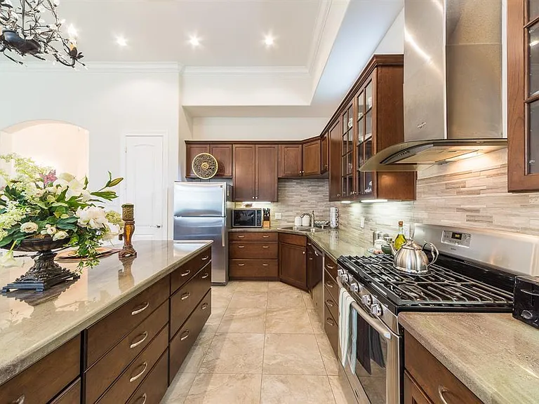 1415 Wakefield Dr — Photo 13