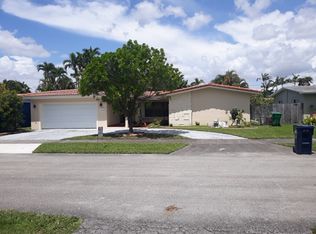 1312 SW 85th Ave, Miami, FL 33144