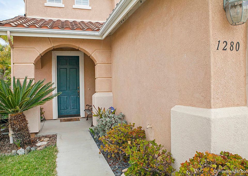1st image of 1280 Avenida Amistad