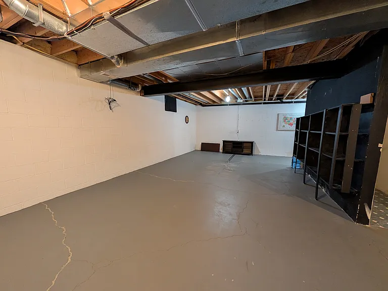 5612 N 139th Ave — Photo 32