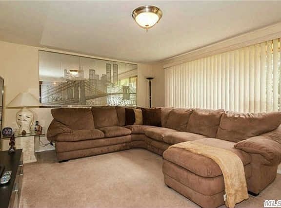 3rd image of 37 Grand Haven Dr