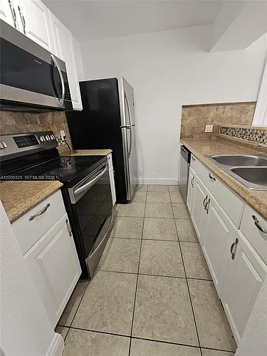 8180 Geneva Ct Photo 1
