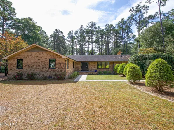 100 Beaver Lane, Pinehurst, NC 28374