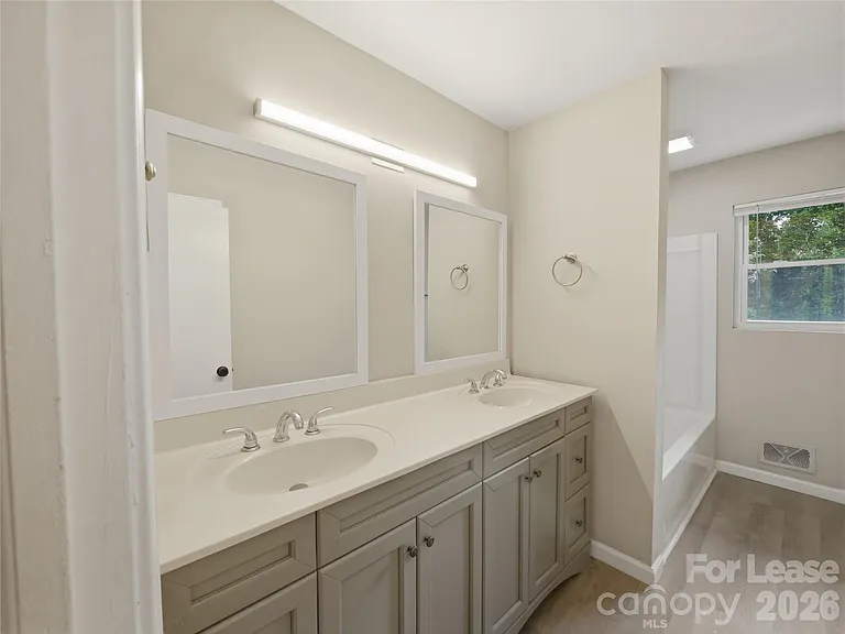 765 8th Avenue Dr SE — Photo 11