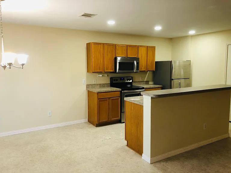 9605 Woodrow Wilson Dr — Photo 7