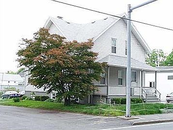 2nd image of 284 Main St