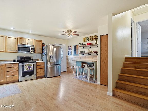 3rd image of 8280 Ptarmigan Ave