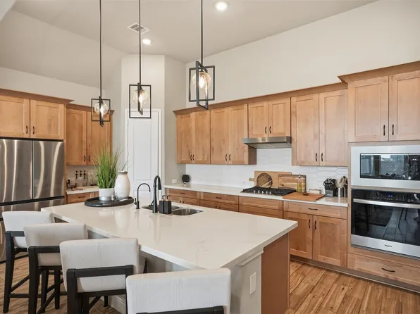 19303 Seabiscuit Stable Trl, Tomball, TX 77377