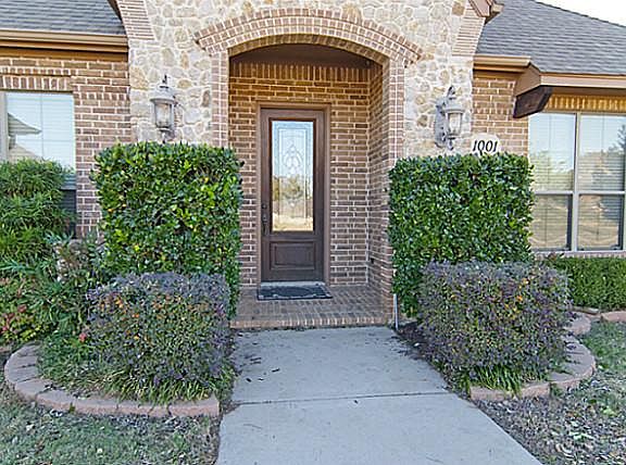 2nd image of 1001 Yukon Dr