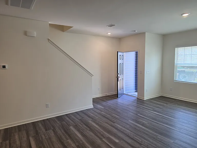 3104 Fulong Dr — Photo 9