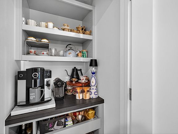 2nd image of 2720 NE 59th St