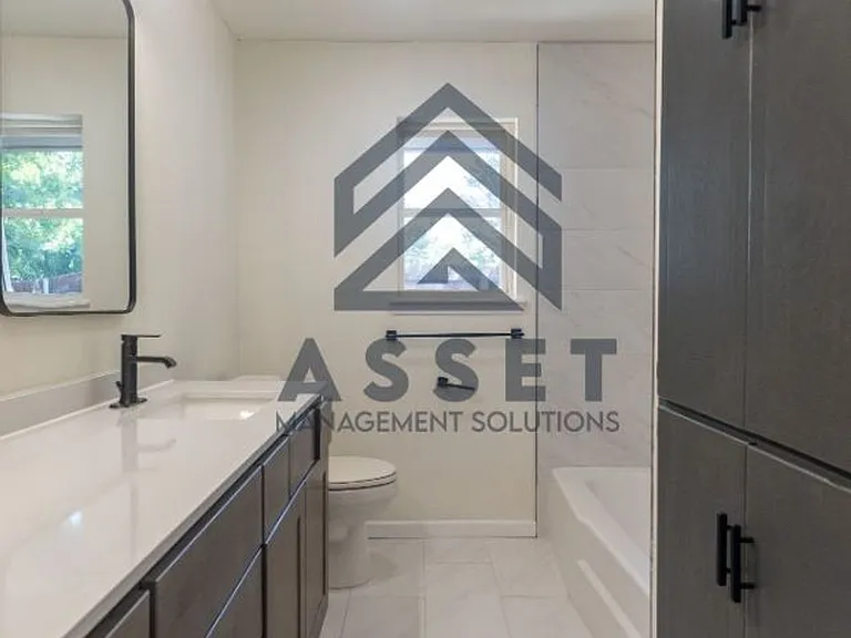 801 Cogswell Cir — Photo 13