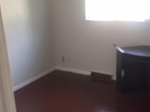 2nd image of 25641 Eton Ave