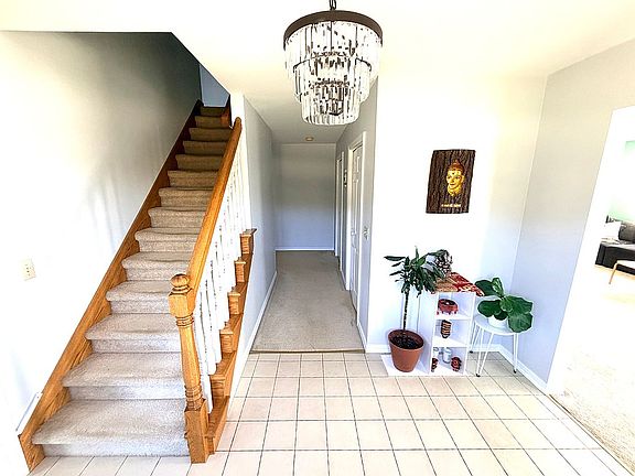5th image of 102 Kaseville Rd