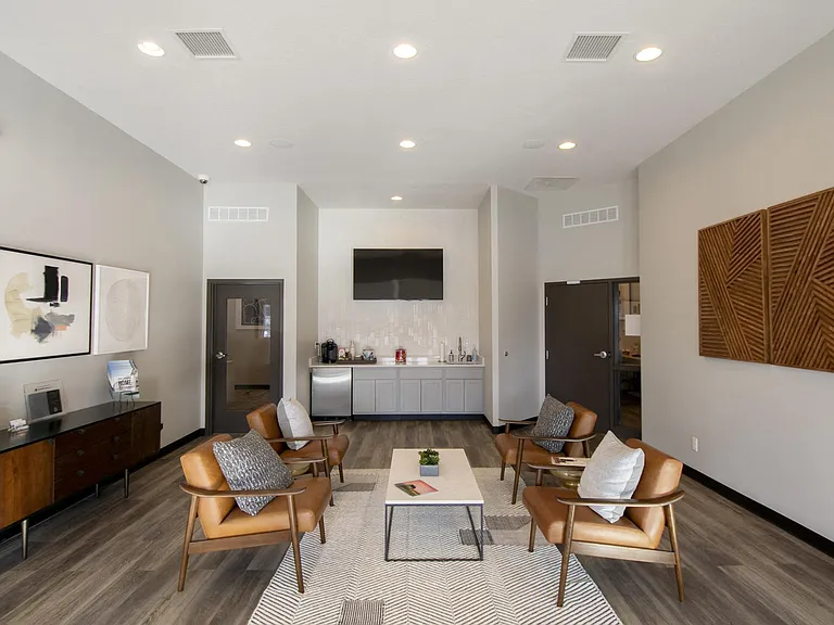 6950 Stagecoach Dr — Photo 20