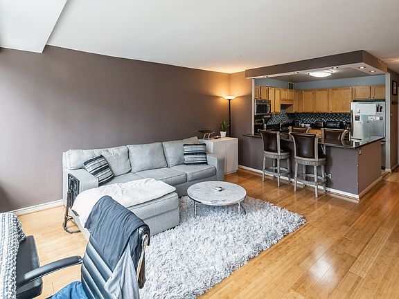 4th image of 211 E Ohio St APT 2119