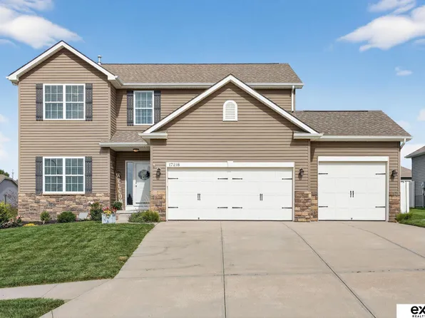 17218 Jessica Ln, Gretna, NE 68028