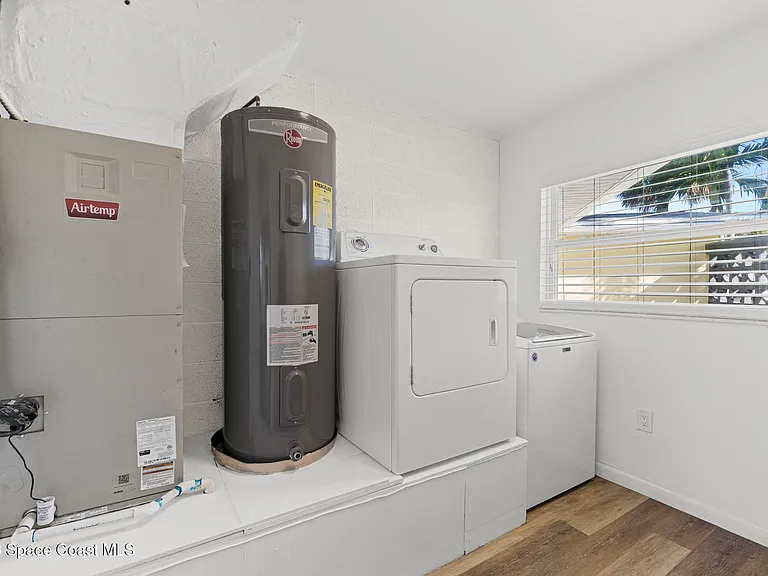 401 Milford Point Dr — Photo 17