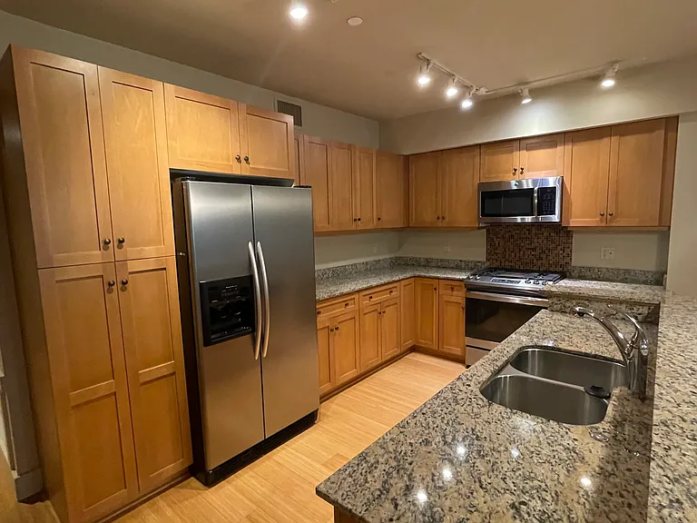 745 Bellevue Ave E #304 — Photo 7
