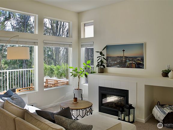 4th image of 22202 42nd Avenue S #204
