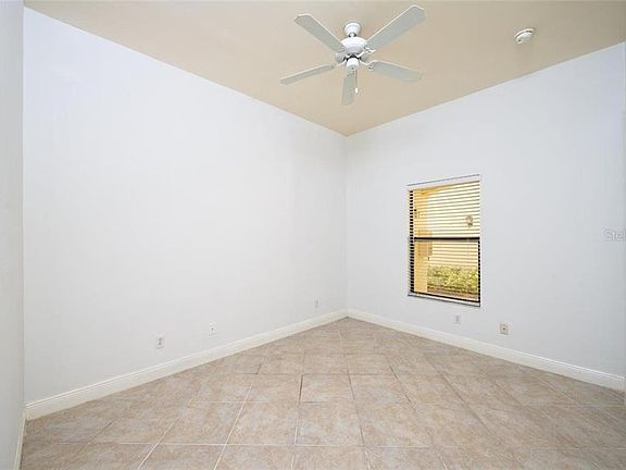 5th image of 27000 Adriana Cir APT 101