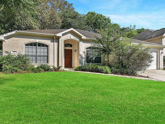 2nd image of 3917 Aspen Dr