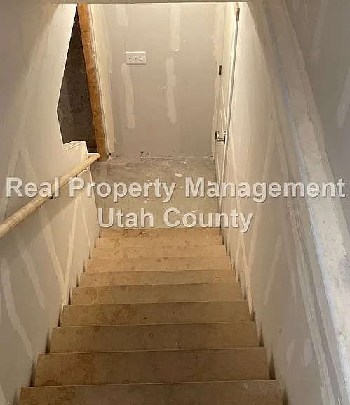 487 S Fox Chase Ln — Photo 33