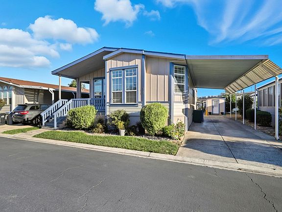2nd image of 320 Chateau La Salle Dr #320