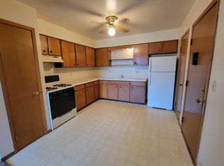 1309 E Kilbourn Ave #3, West Bend, WI 53095