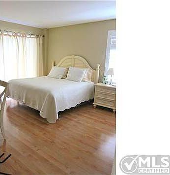 5th image of 100 N Ocean Blvd #107