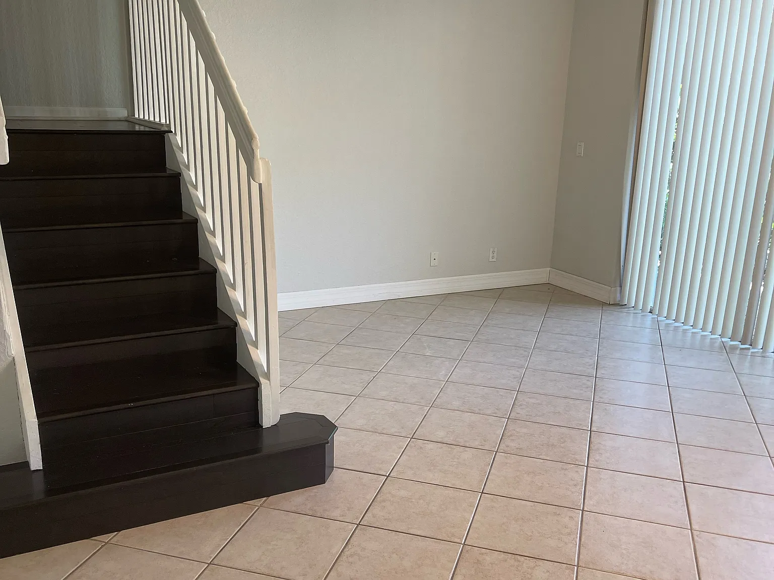 2847 S Evergreen Cir — Photo 3
