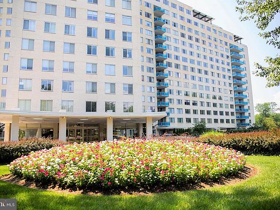 2nd image of 10500 Rockville Pike Unit 1217