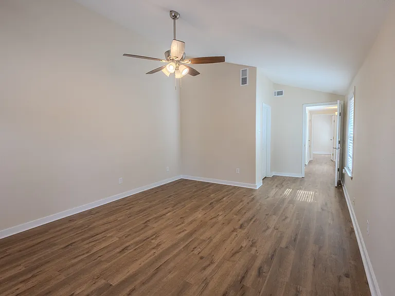 4906 Barkbridge Trl — Photo 34