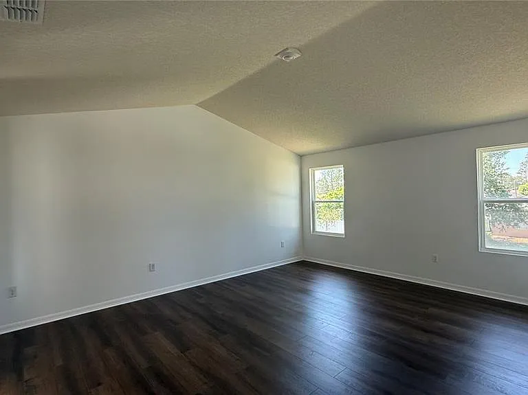 15 Renshaw Dr — Photo 15