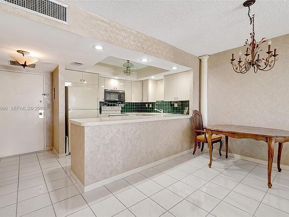 4th image of 500 Three Islands Blvd APT 622