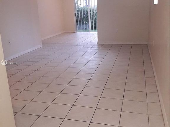 2nd image of 1261 SE 29th St #10625