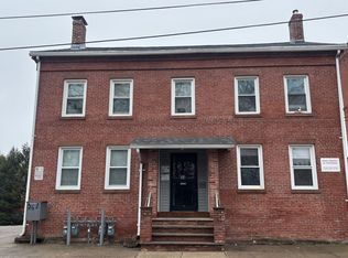 33 School St, Chicopee, MA 01013
