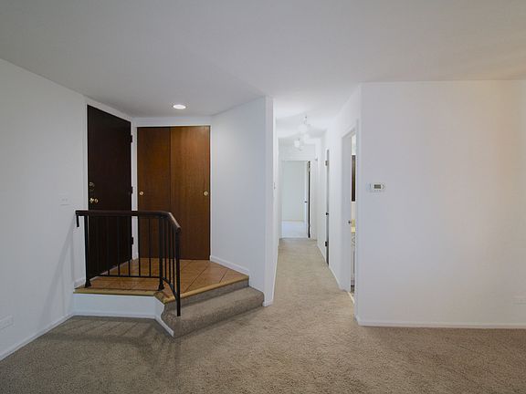 4th image of 1033 Harbour Ct APT 2A