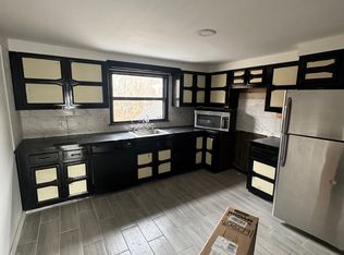 581-583 Pardee St, Hazleton, PA 18201